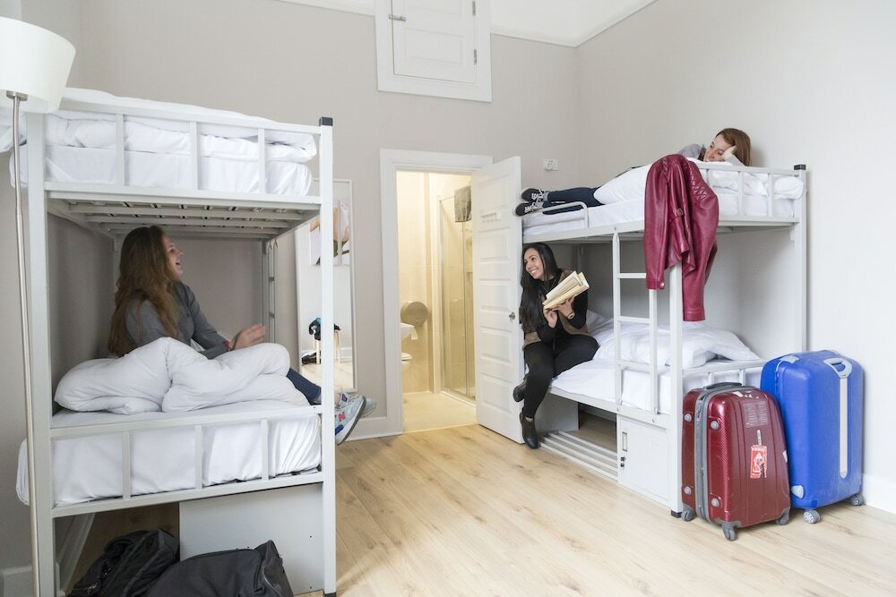 Фото Gardiner House Hostel