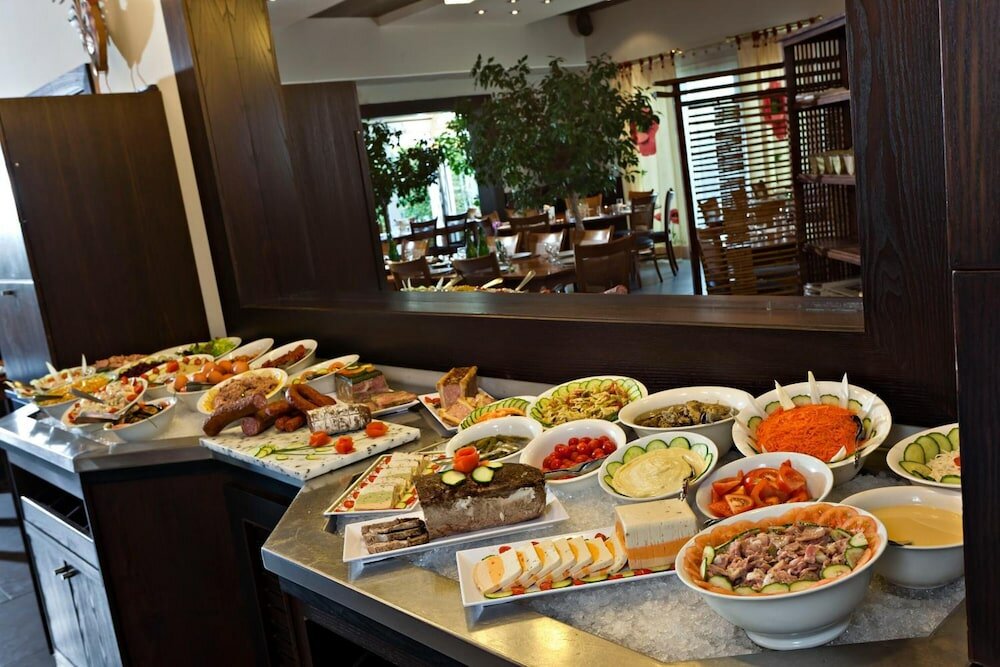 Фото Cottage Hotel