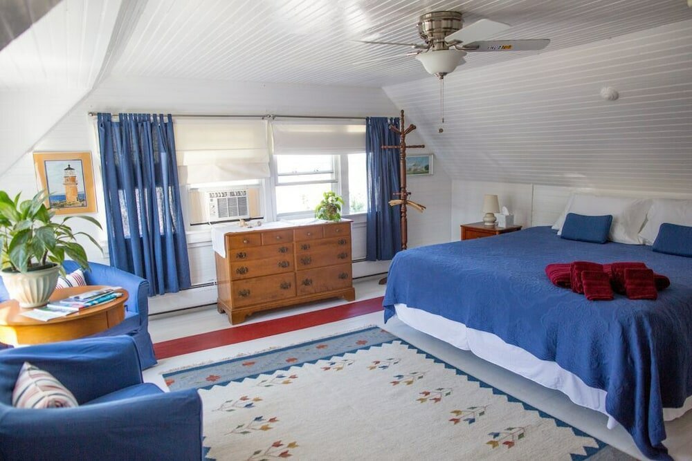 Фото The Red Door B&b