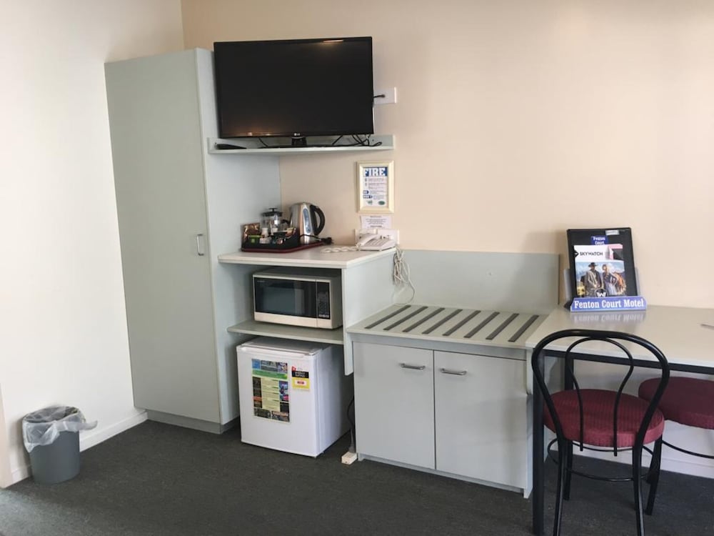 Фото Fenton Court Motel