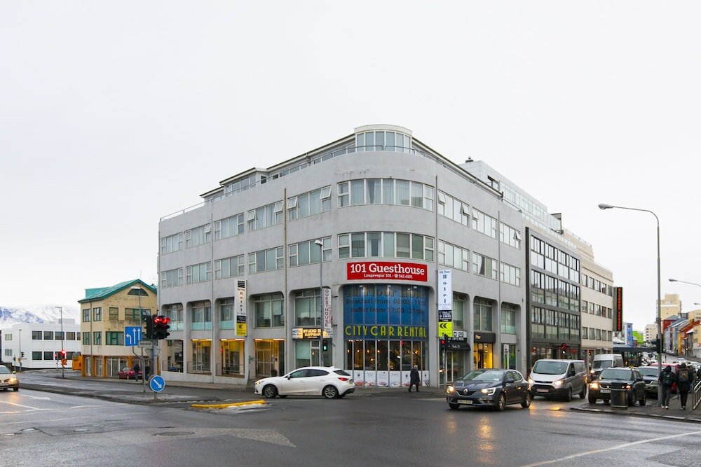 Фото отеля 1