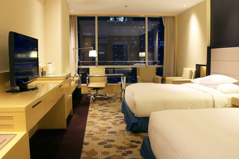 Фото Courtyard by Marriott Shanghai Central