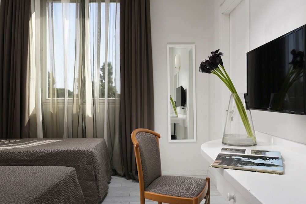 Фото Isola Sacra Rome Airport