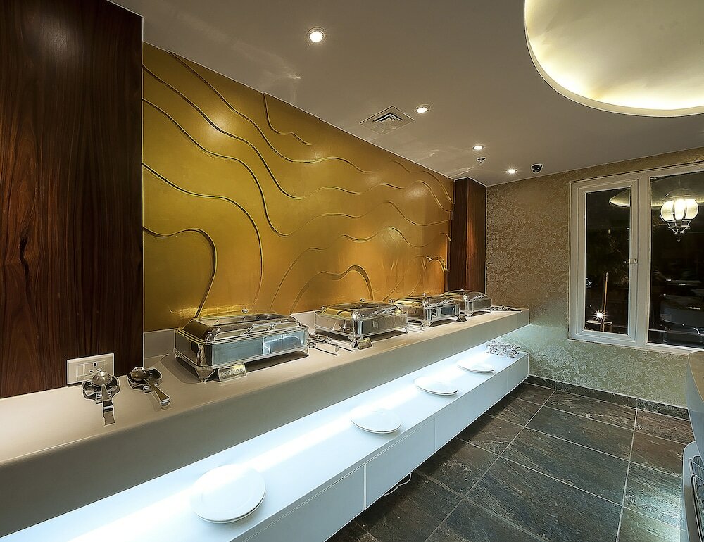 Фото Hotel Regent Grand