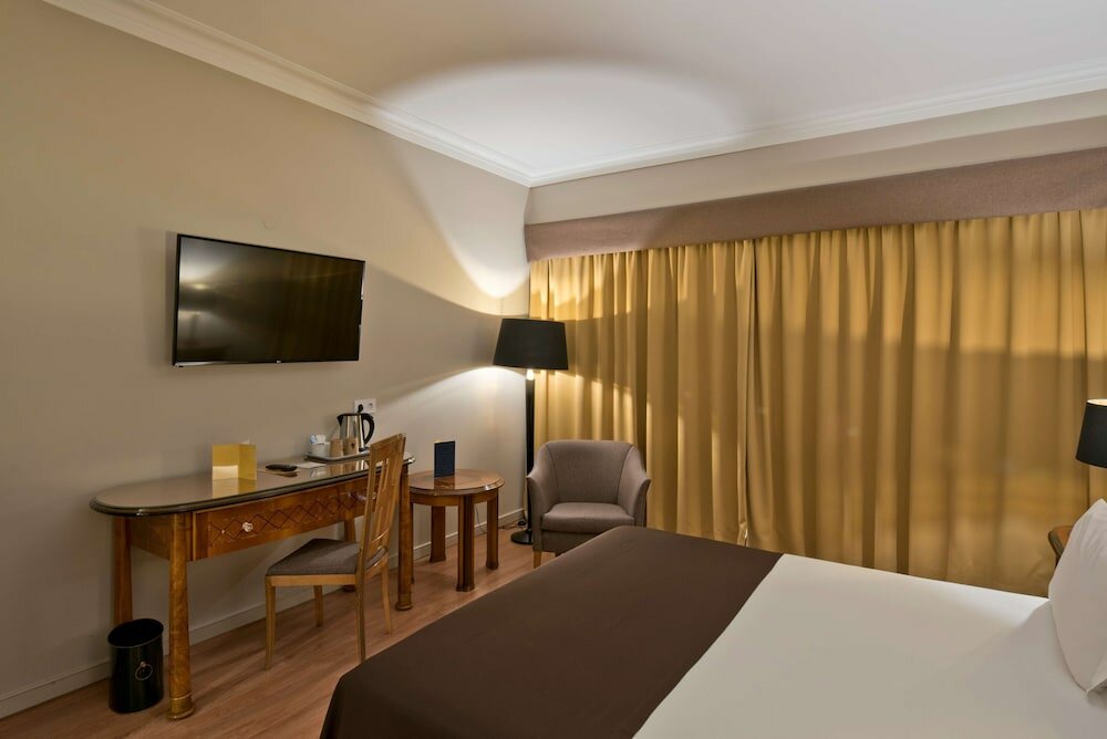 Фото Golden Tulip Porto Gaia Hotel & SPA