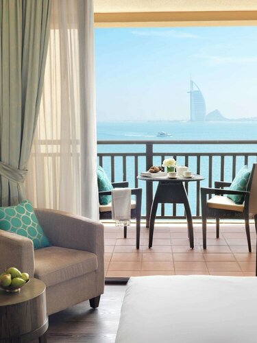 Внешний вид отеля Anantara The Palm Dubai Resort в Пальме Джумейре, фото 5