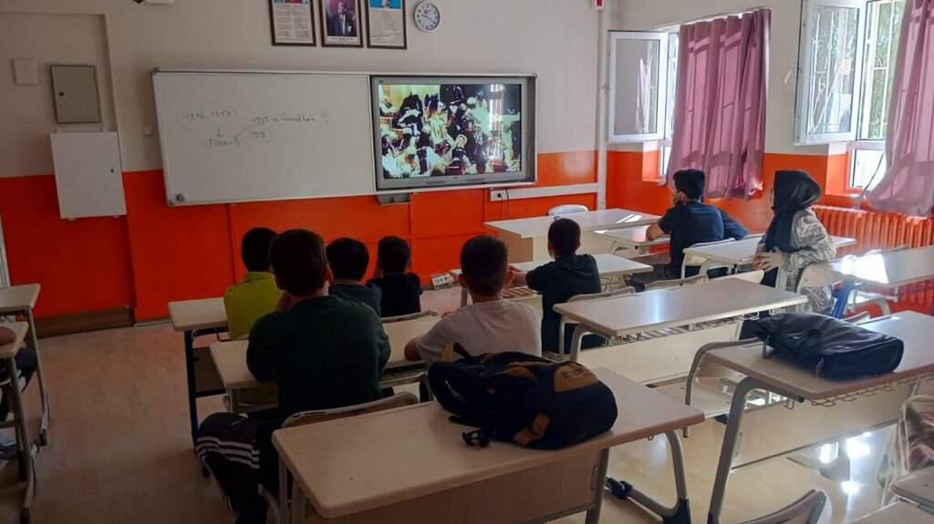 School Shahid Yahya Efiloglu Imam Hatip Secondary School, Izmir, photo
