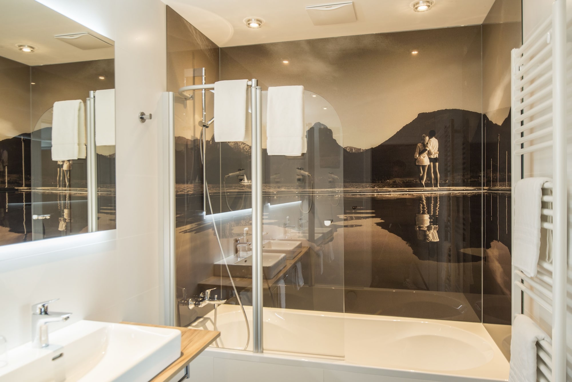 Фото Romantik Residenz Ferienwohnungen Hotel Im Weissen Rössl