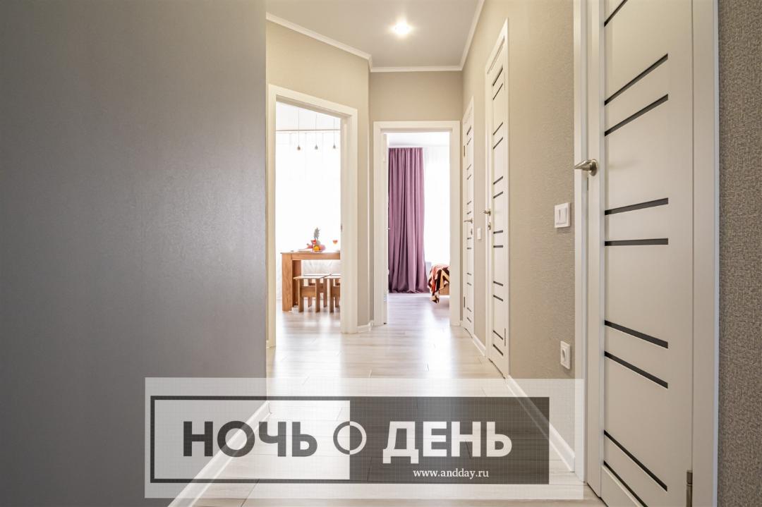 Фото Двухкомнатная квартира с видом на фонтан