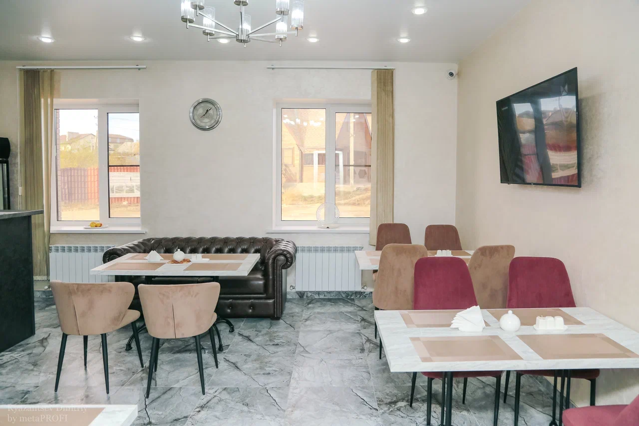 Фото Oasis Hotel