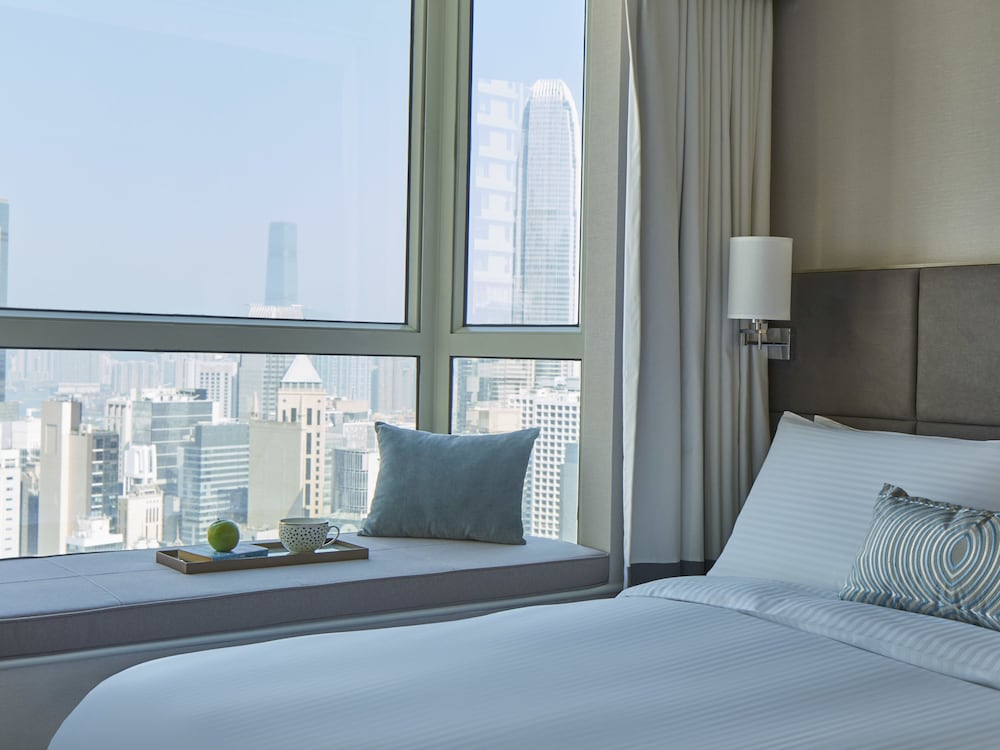 Фото Two MacDonnell Road