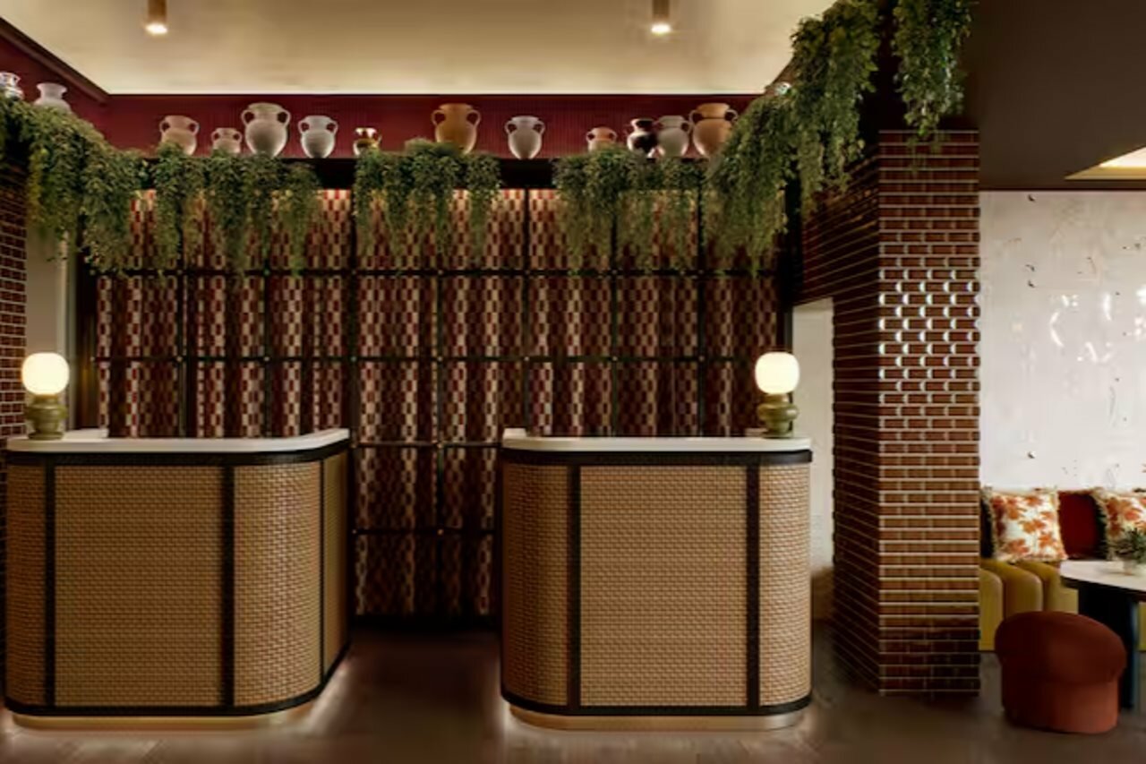 Фото The Spring House Hotel Rome Vatican, Tapestry Collection Hilton