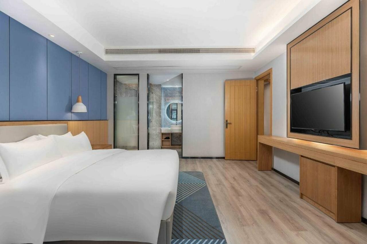 Фото Holiday Inn Express Huangshi Cihu Lake, an Ihg Hotel