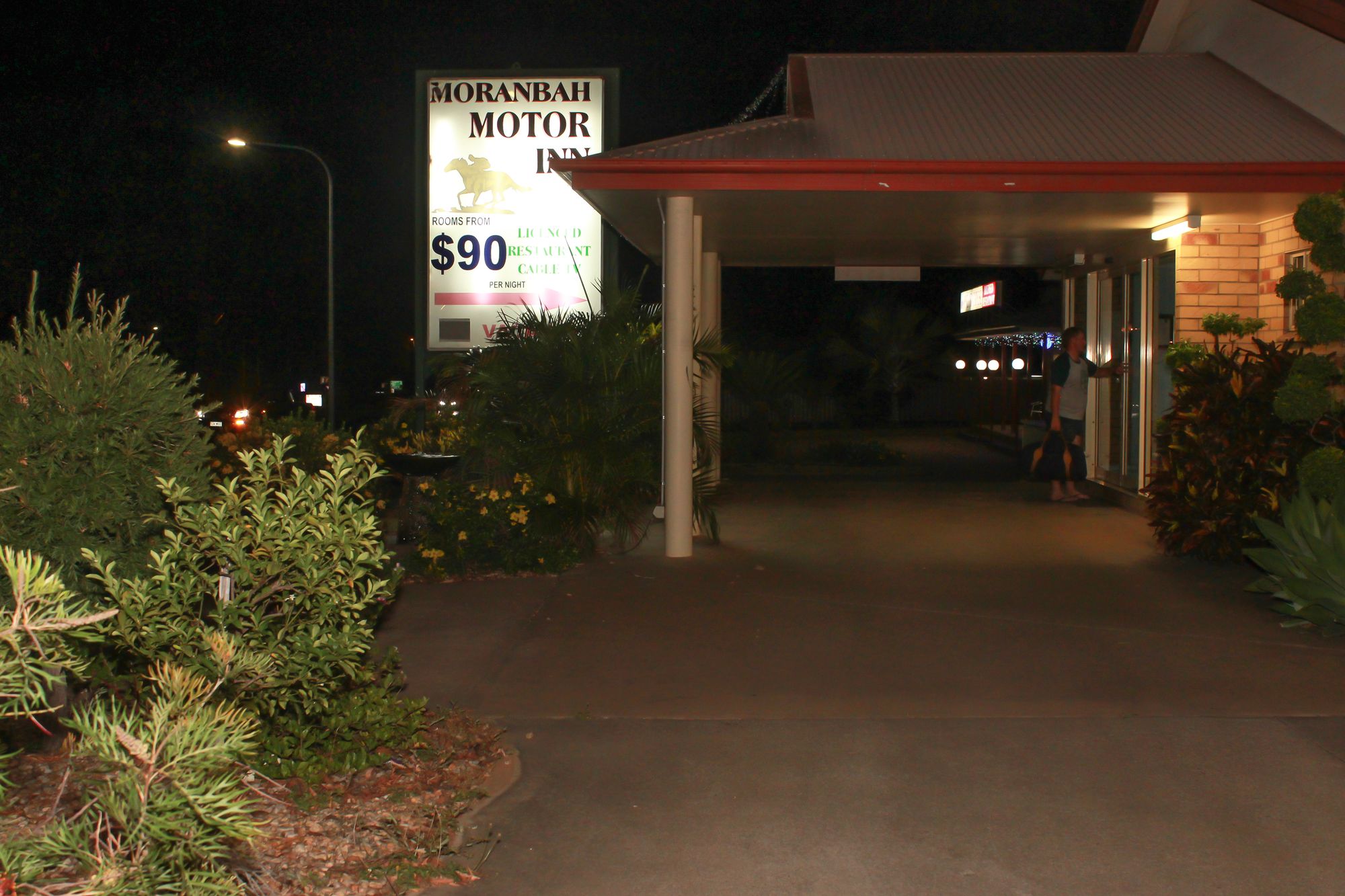 Фото Moranbah Motor Inn