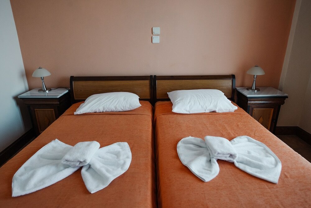 Фото Golden View Beach Hotel