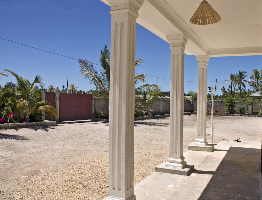 Фото Bazi's House