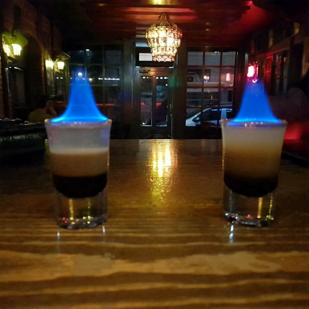 Cafe Nice Cafe & Bar, Van, photo