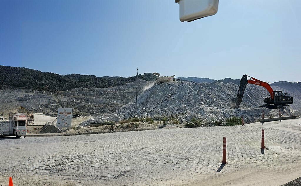 Natural resource extraction Esan, Milas, photo