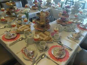 Гостиница The Lawns Hotel