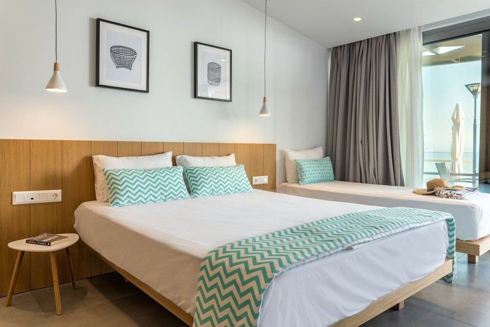 Фото Mougre Studios