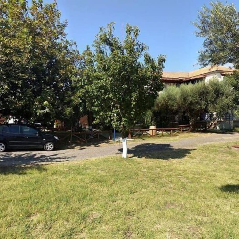 Фото Holiday Tolofona