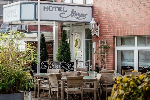 Гостиница Hotel Meyer в Бергхайме