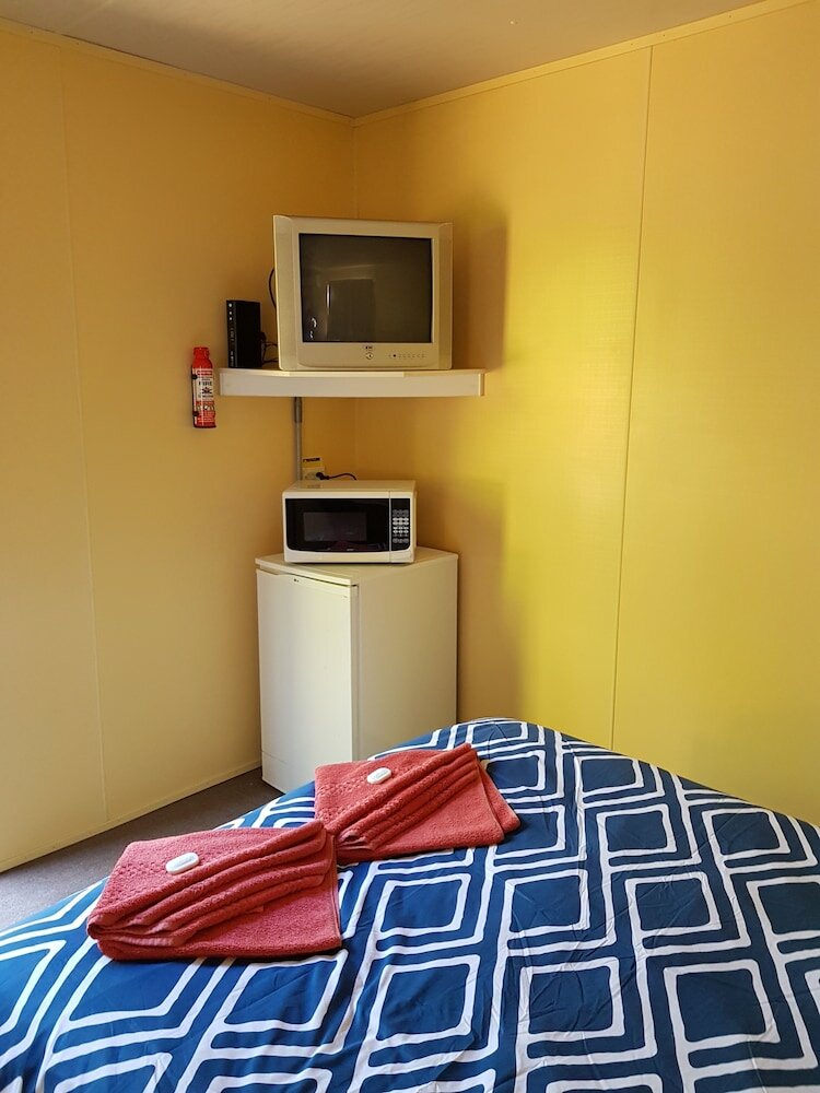 Фото Riverside Tourist Park