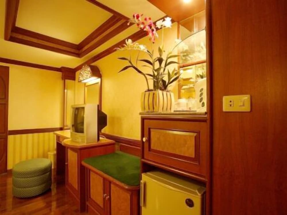 Фото Highway Hotel
