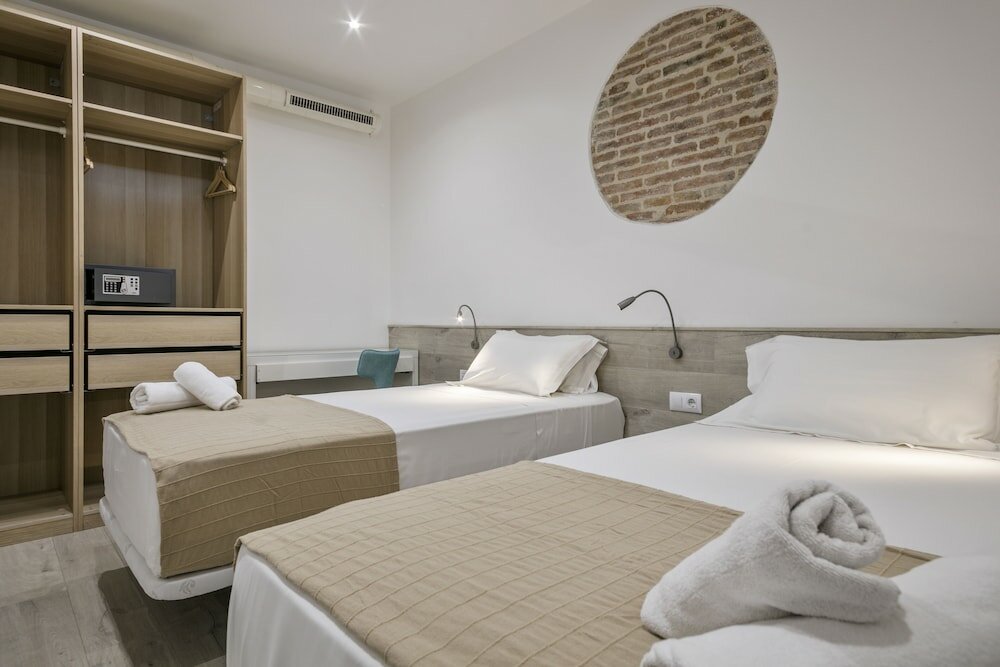 Фото Stay Together Barcelona Apartments