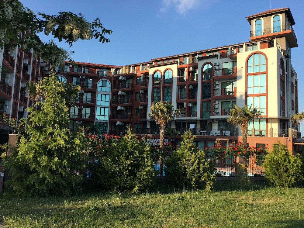 Фото Chateau Del Marina apart complex