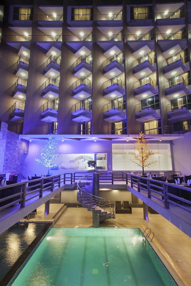 Фото Long Beach Hotel