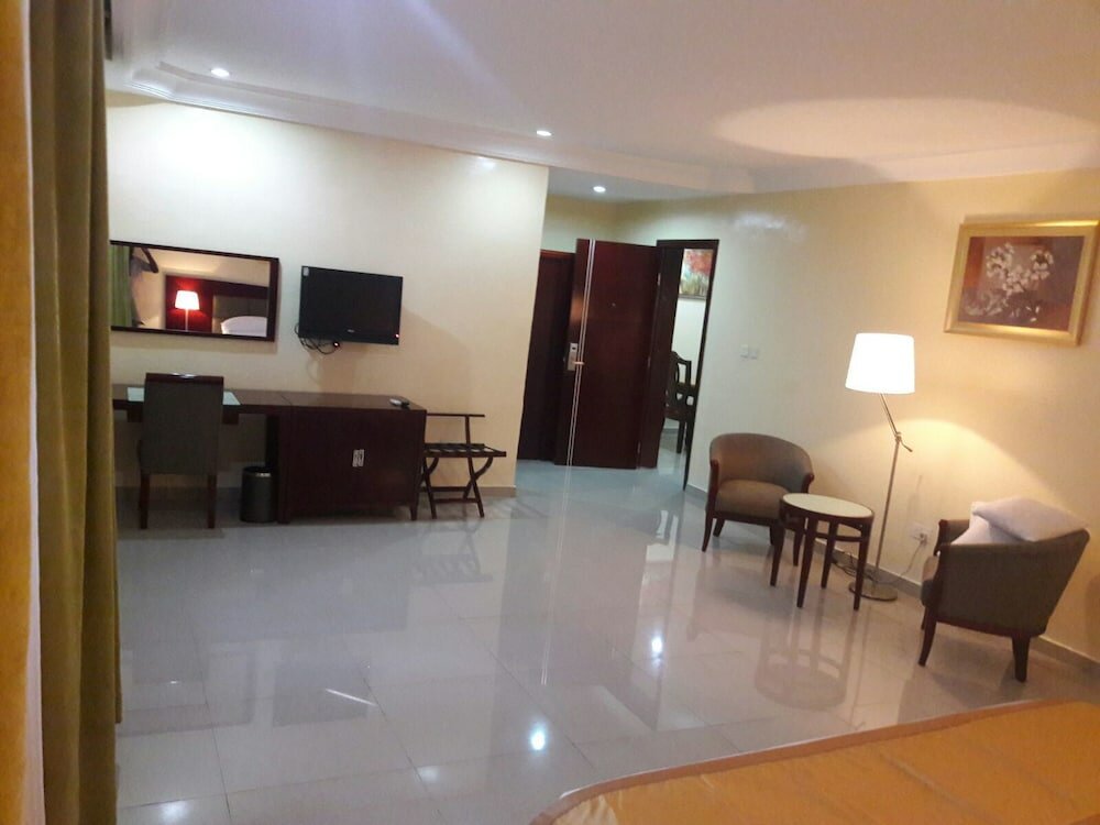 Фото Отель Check Inn Abuja