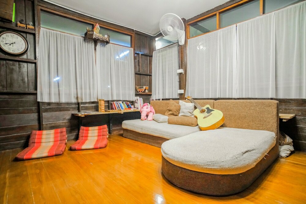 Фото SamSibSan Hostel