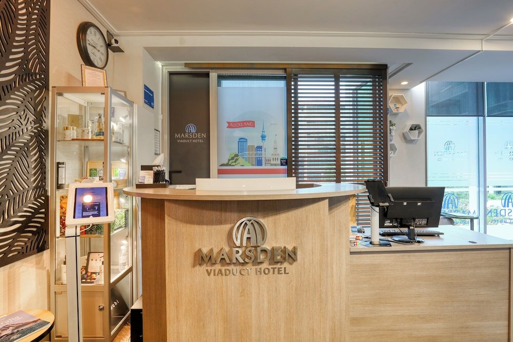 Фото Marsden Viaduct Hotel