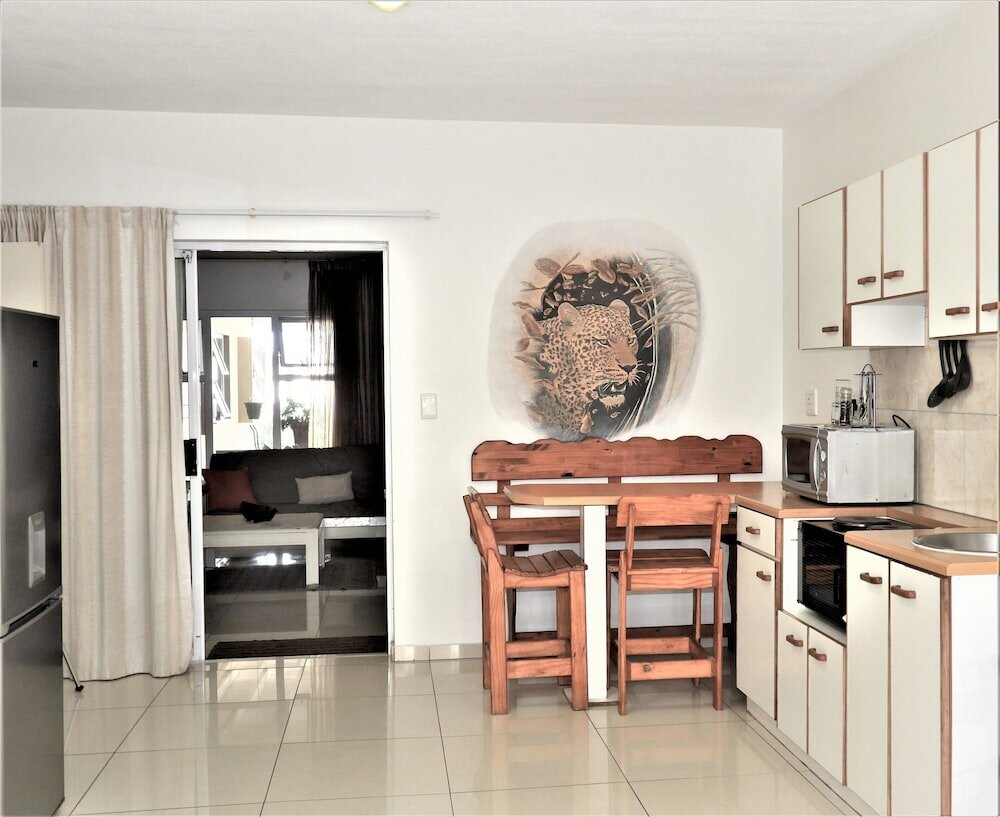 Фото Footprints Self-Catering & B&b