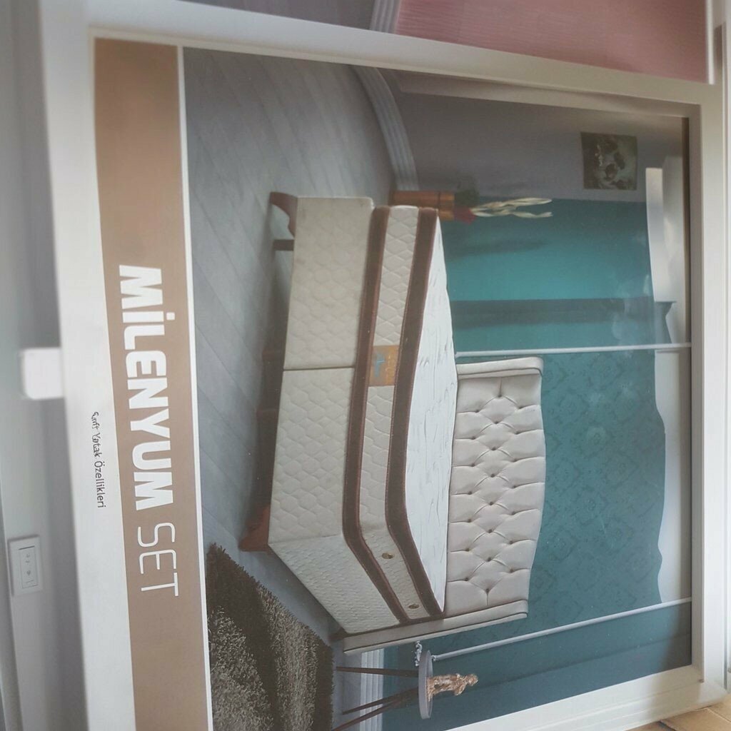 Windows Arslan Pen, Aksaray, photo