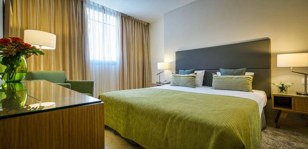 Фото Metropolitan Hotel