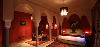 Фото Riad Claire Fontaine