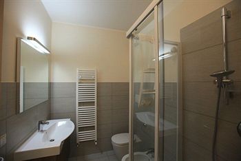 Фото Mariposa Apartments