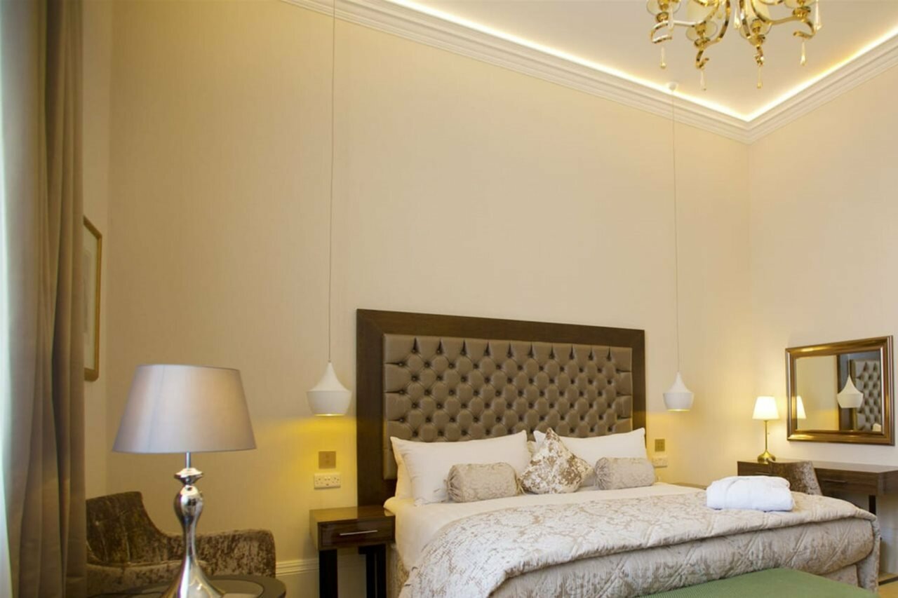 Фото Lansbury Heritage Hotel