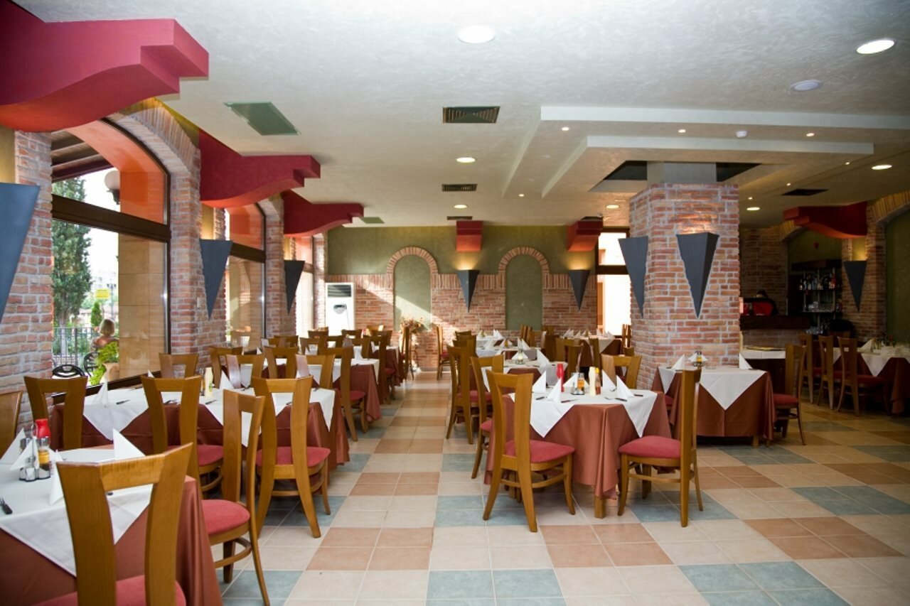 Фото Hotel Hrizantema