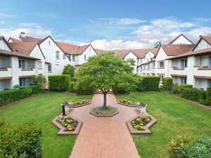 Гостиница Mercure Canberra