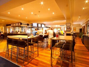 Гостиница Mercure Canberra