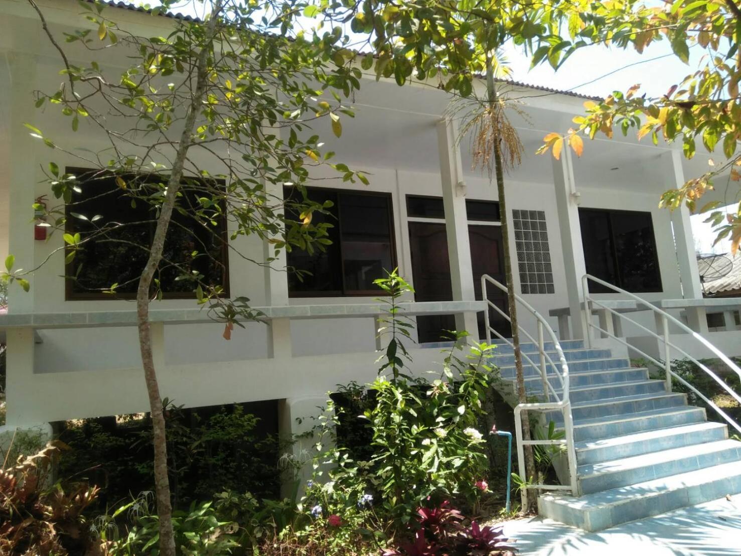 Фото Lay Trang Resort