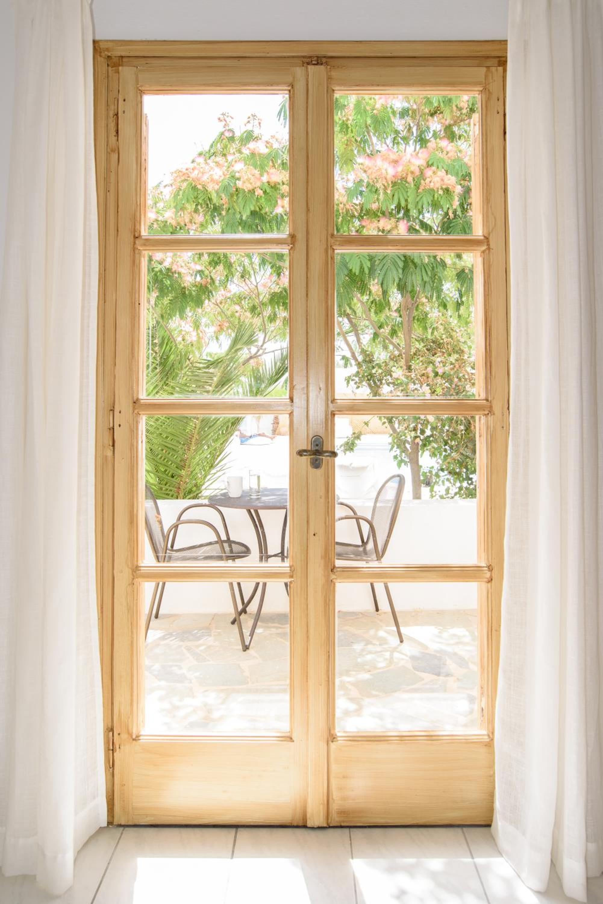 Фото Santorini Crystal Blue Boutique Hotel