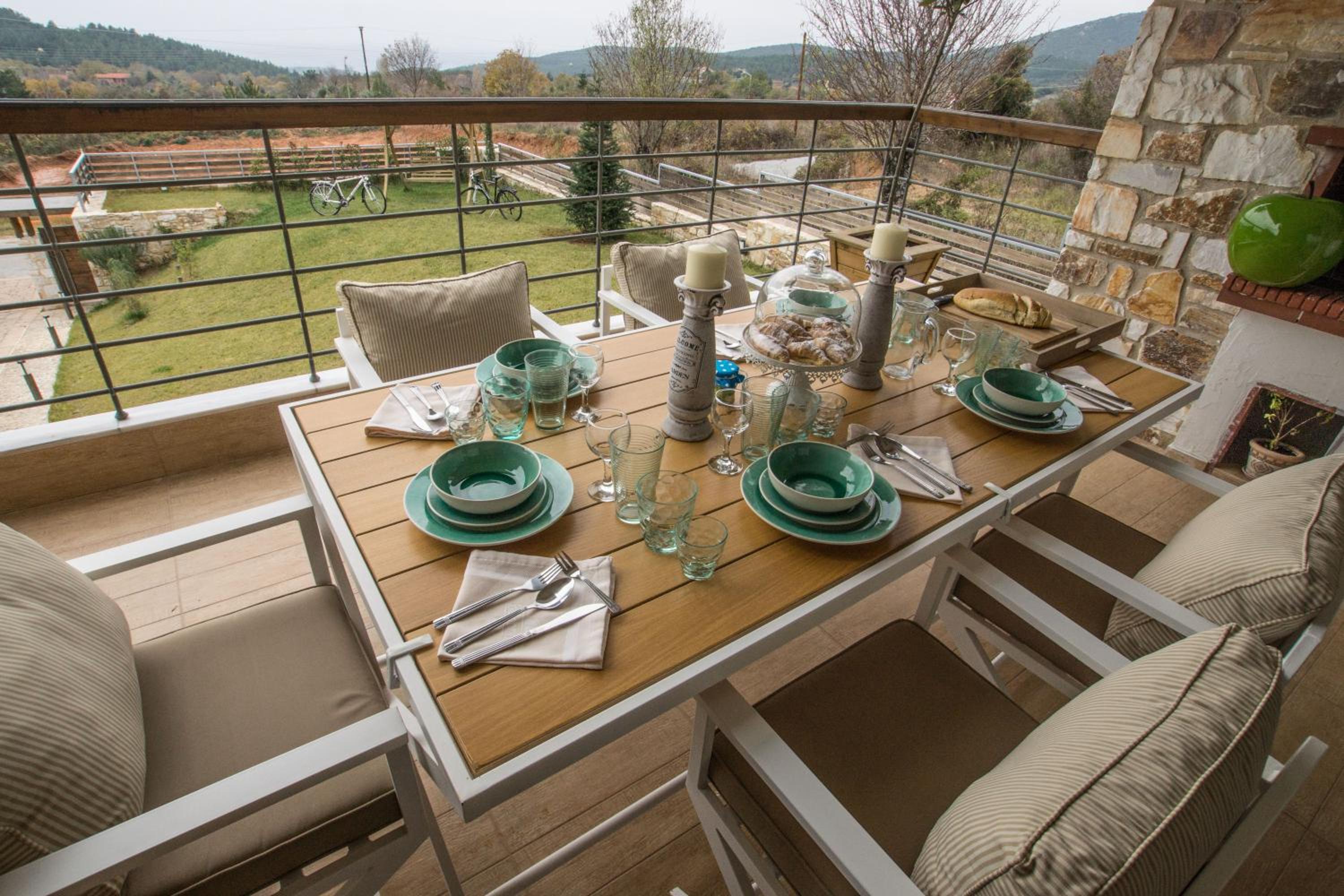 Фото Evmorfes Villas