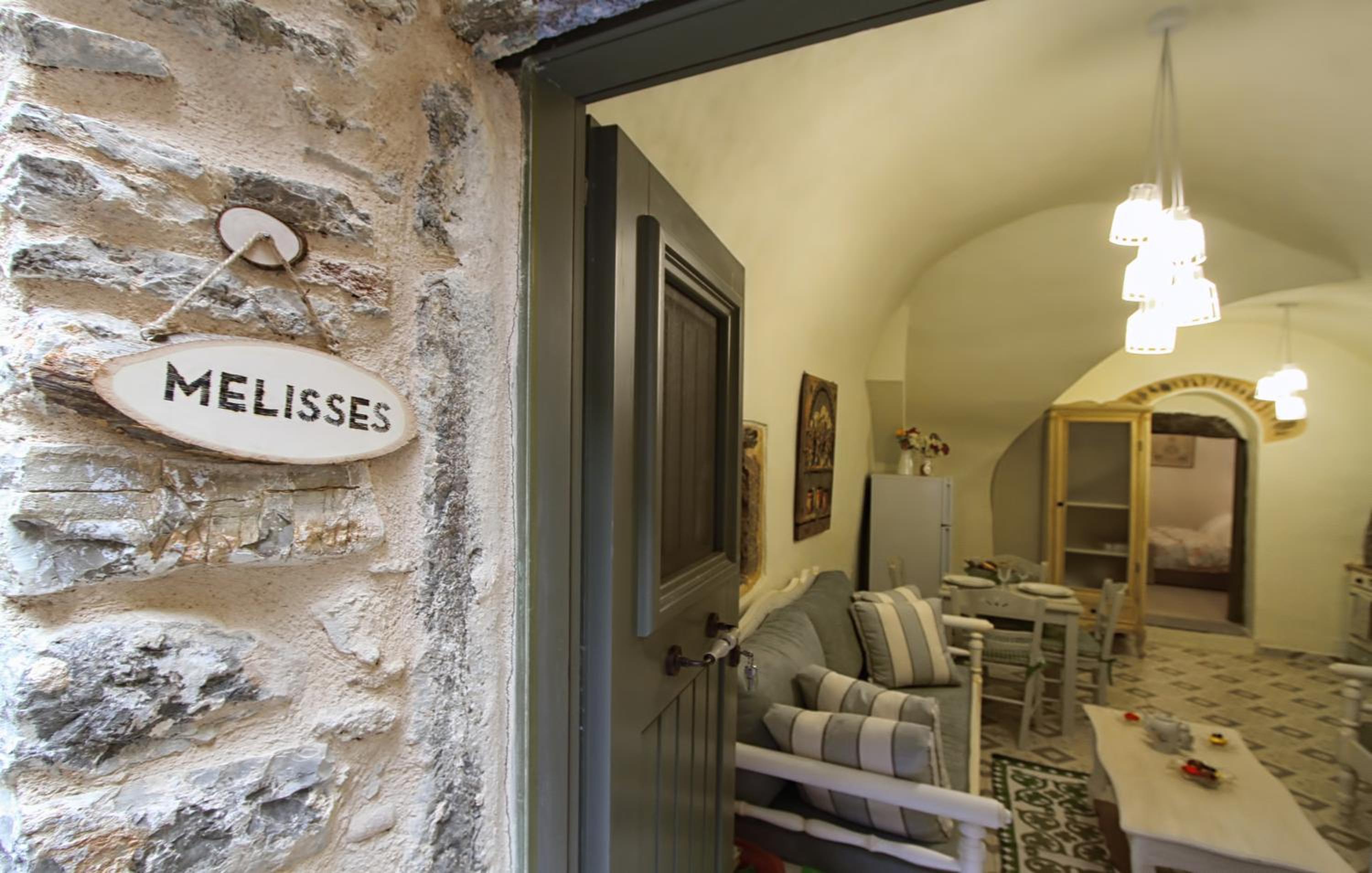 Фото Mesta Mastic