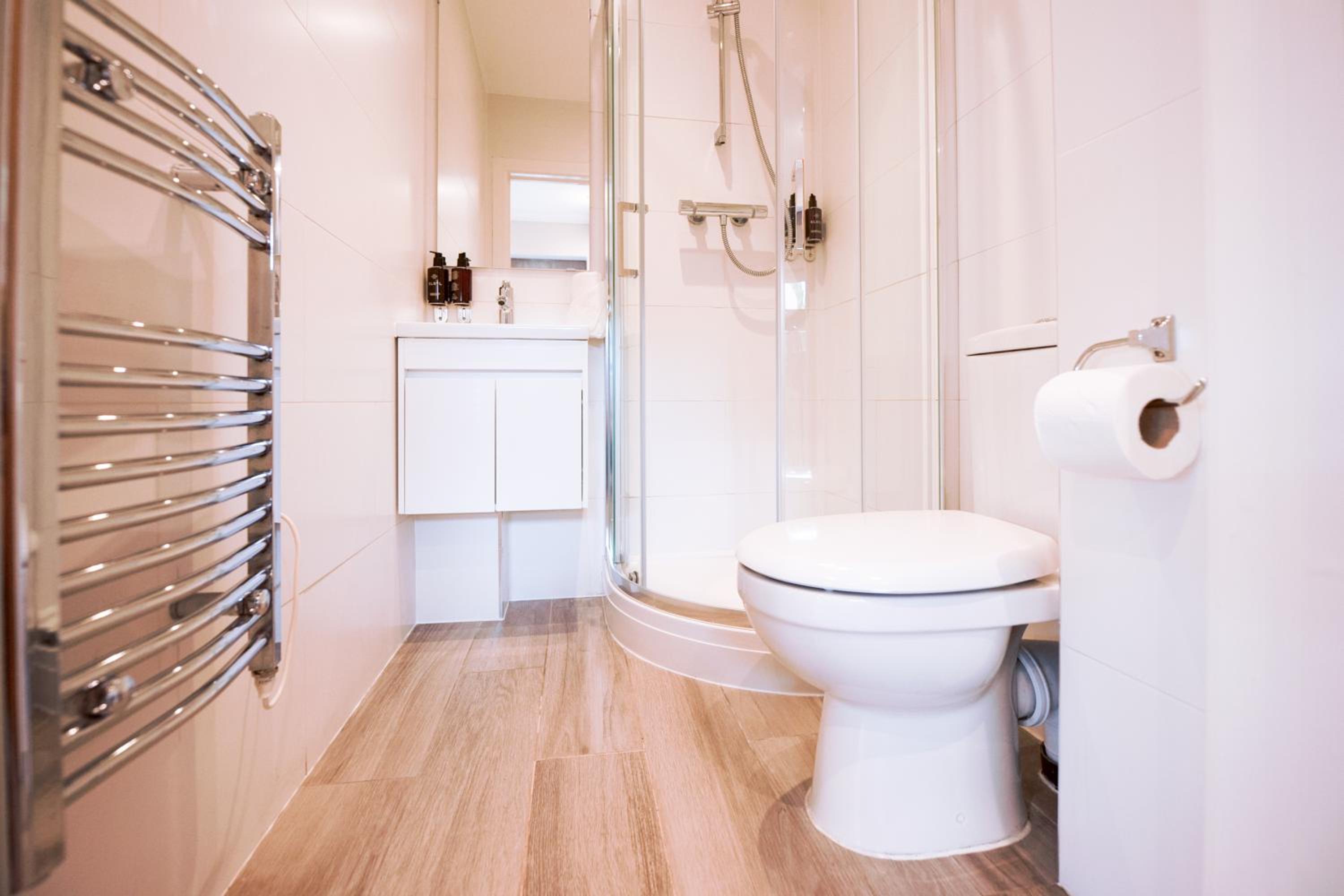 Фото Malthouse Court