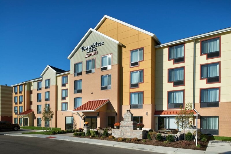 Гостиница TownePlace Suites by Marriott Detroit Troy в Трое