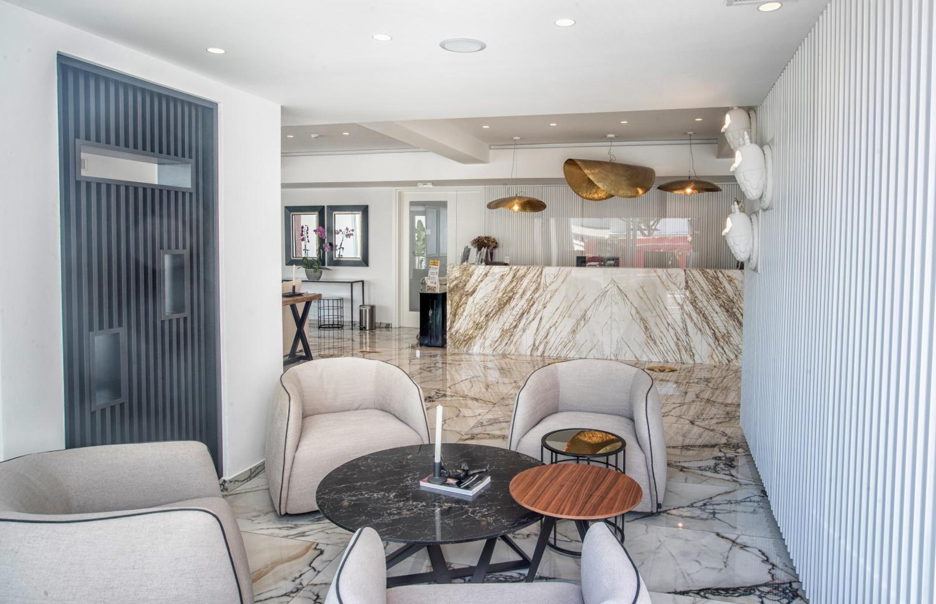 Фото Kokkinos Boutique Hotel